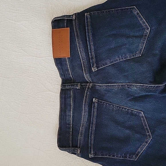 Lucky Brand "Sweet" Mid Rise Straight Jeans - 8/29 Regular - Picture 7 of 9